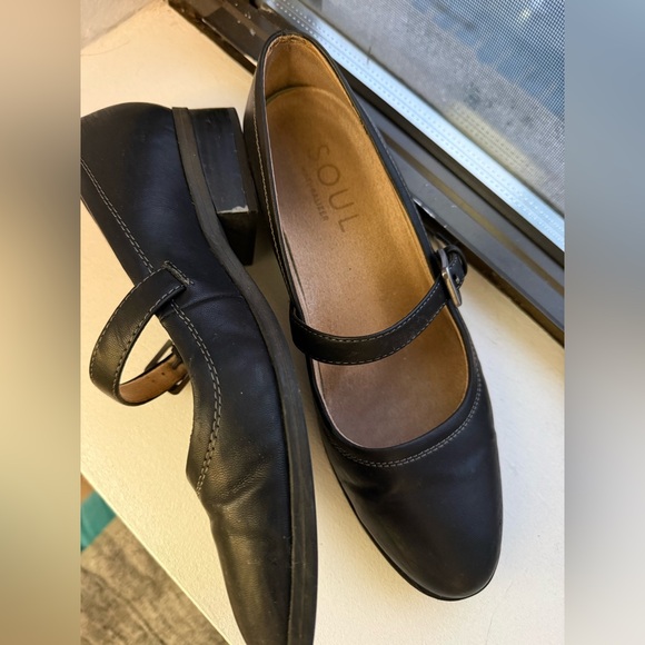 SOUL Naturalizer Black Mary Jane Flats - Picture 2 of 4